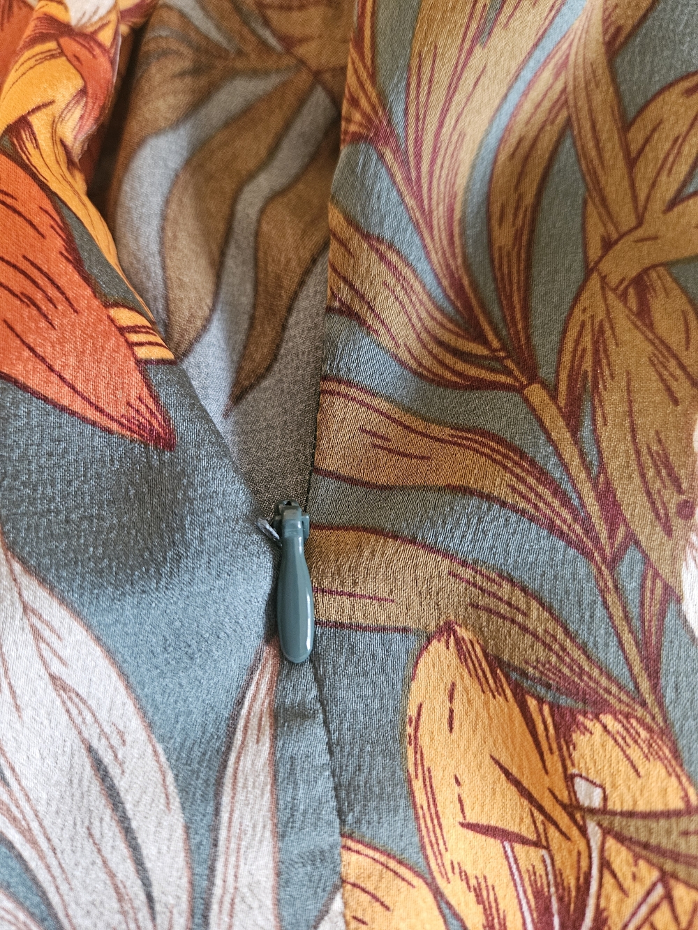 NWOT Size US 6 Showpo Aussie Floral Deep V-Neck Maxi Dress Tropical Boho - Picture 15 of 16